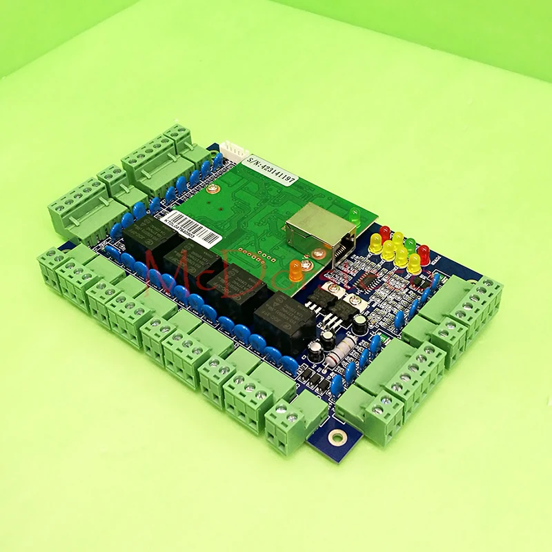 Tcp/ip сеть L04 Интеллектуальный Четыре двери Управление доступом комплект доступ Панель + 4 шт. RFID Card Reader двери безопасности доступа Системы