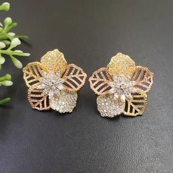 

Lanyika Fashion Jewelry Hollow Exquisite Blooming Snowflake Earrings Full Micro inlay Micro Plated Banquet Popular Best Gift