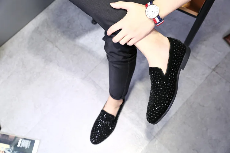 Модные Мужские модельные туфли в британском стиле с блестящими стразами, обувь для выпускного вечера, модная официальная обувь для мужчин, лоферы Sapato Social
