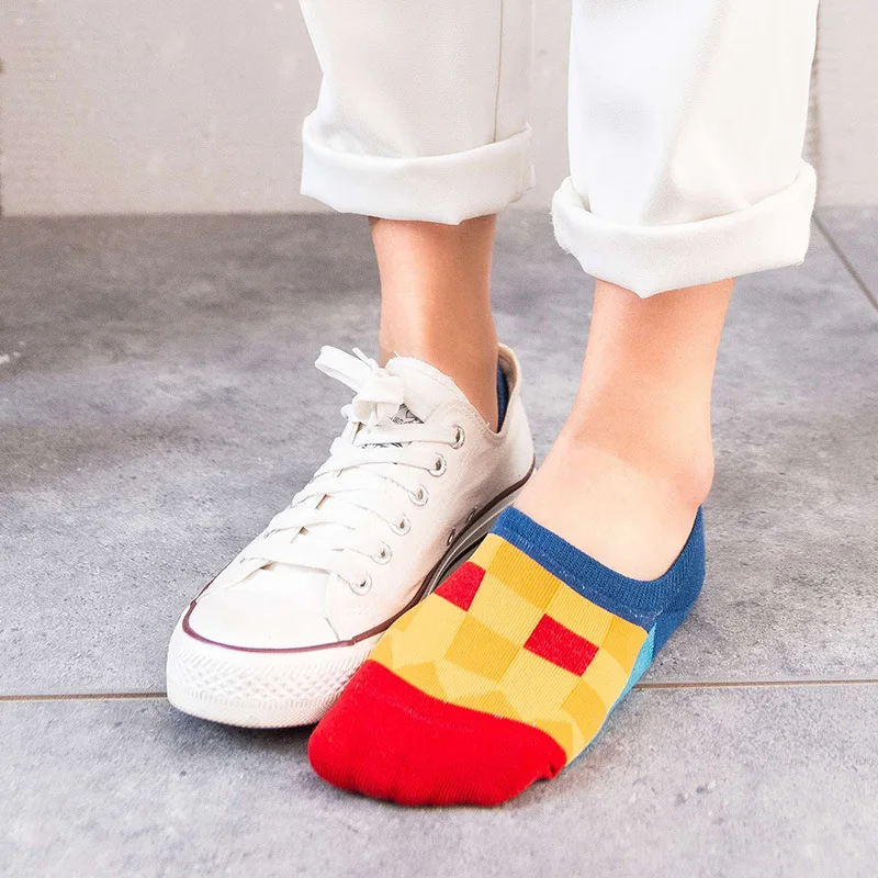 

2019 Socks retro casual geometric pattern ladies cotton sweat absorbent boat socks wholesale silicone non slip invisible socks