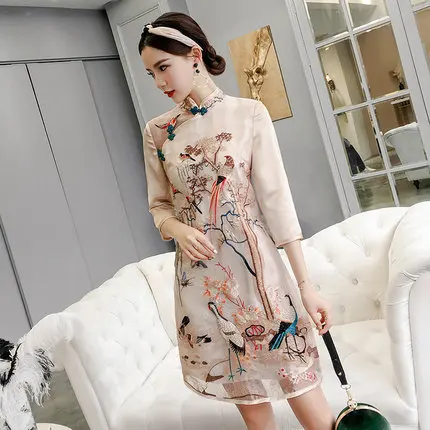 

2019 Chinese modern embroidery mandarin collar qipao dress
