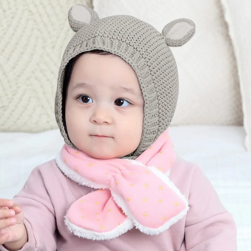 wool hat with ears
