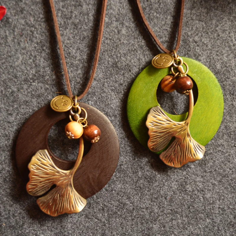 

2019 Women Vintage Long Necklace Fashion Handmade Jewelry Multilayer Rope Leather Alloy Plant Leaf Charm Pendant Wood Necklace