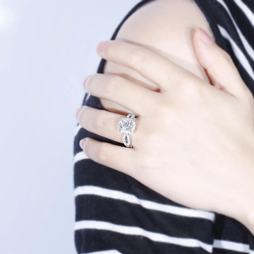 moissantie engagement ring (3)