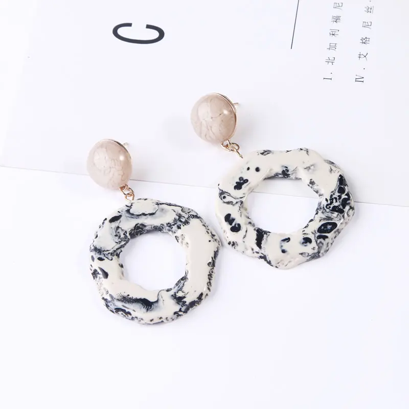 Hot Imitation Natural Slice Geode Stone Pendant Drop Dangle Earrings for Women Girl Fashion Resin Plastic Jewelry Party