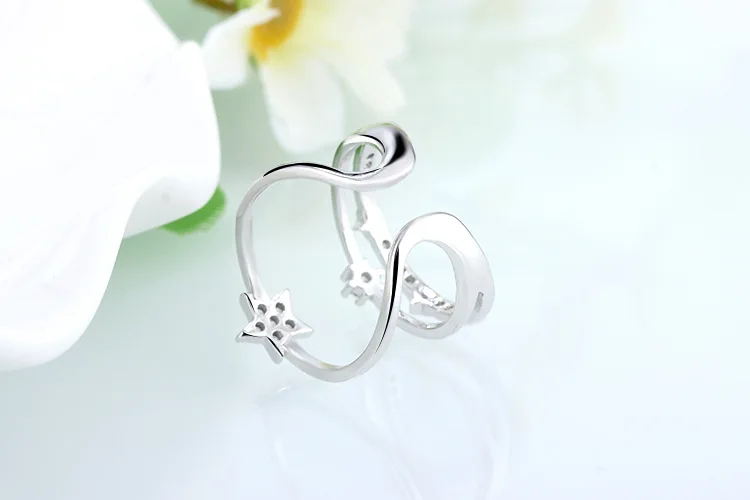 995