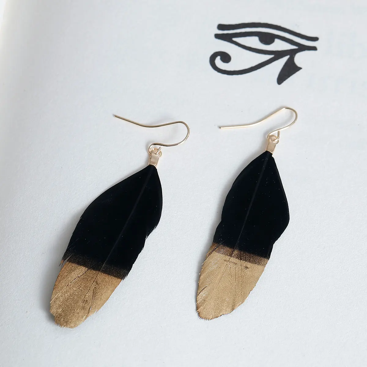 

Doreen Box Natural Feather Earrings Gold color Black & Gold Painting 72mm(2 7/8")x 16mm,1 Pair 2017 new