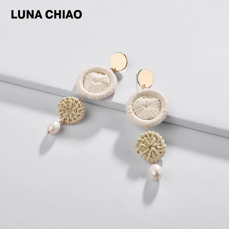 

LUNA ChIAO Trendy Women Bijoux Brincos Raffia Earring Braided Rattan Fresh Water Pearl Drop Earrings Jewelry for Lady