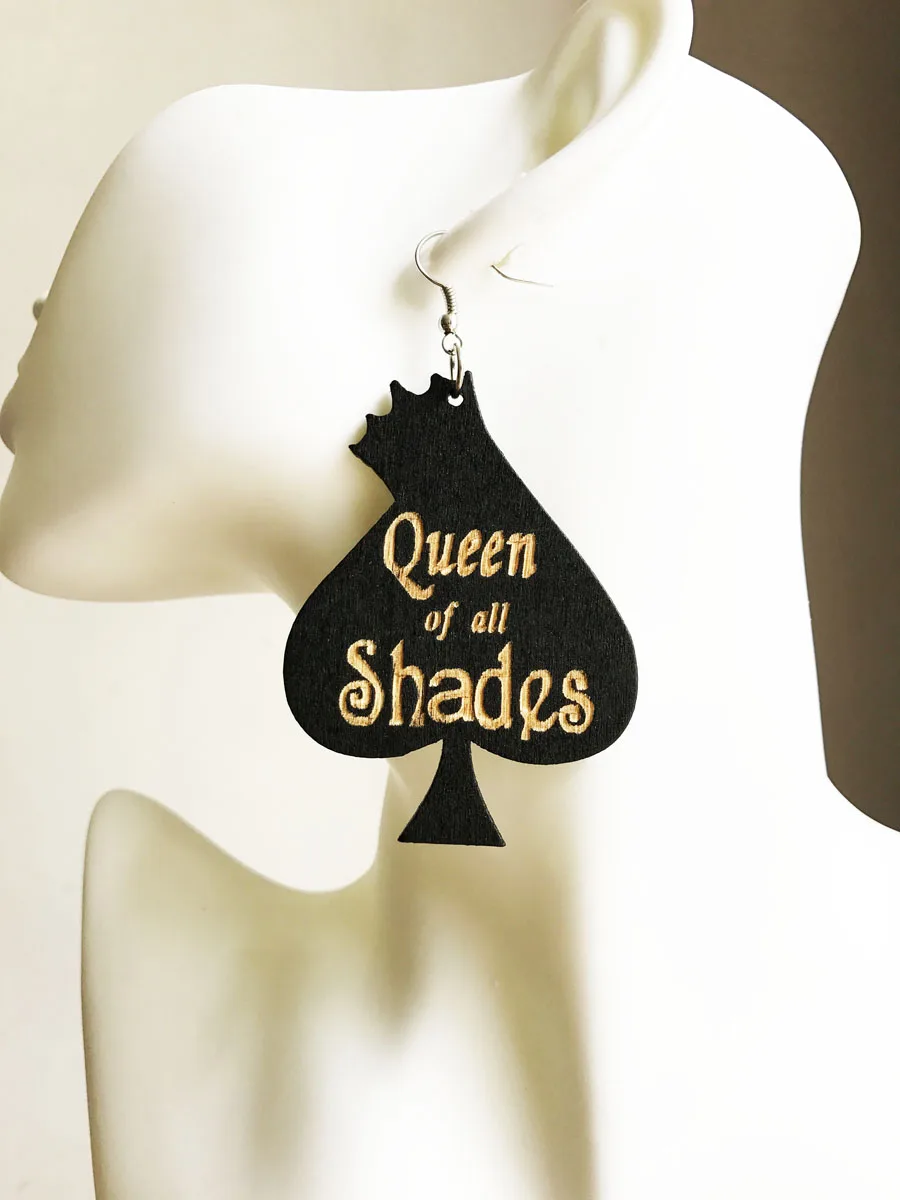 

1 pair black color heart quenn of all shades wood earrings , gift wooden Jewelry K-072