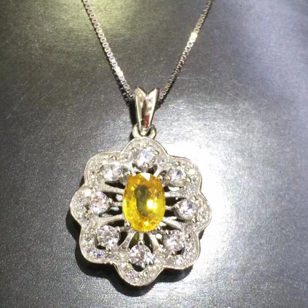 

2017 Collier Qi Xuan_Yellow Stone Fashion Pendant Necklaces_Real Yellow Necklaces_Quality Guaranteed_Manufacturer Directly Sale