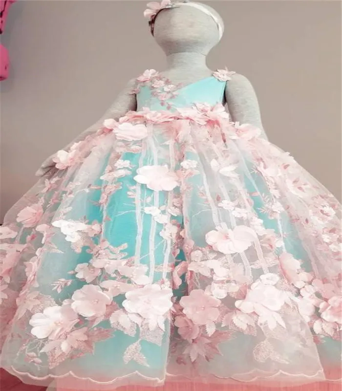 Luxury Flower Girl Dress with 3D Pink Flowers And Beading For Special Occasion V-Neck Custom Made Soft Lace Girls Pageant Gowns | Свадьбы и