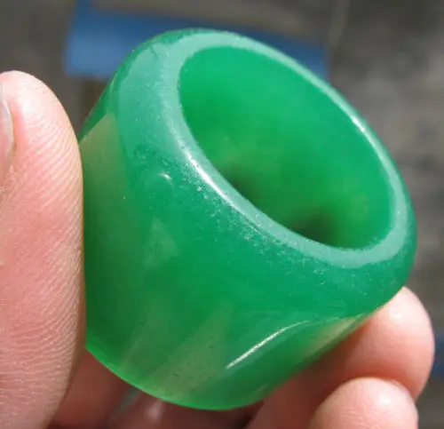 

2018 natural green jade hand carved band thumb ring inner