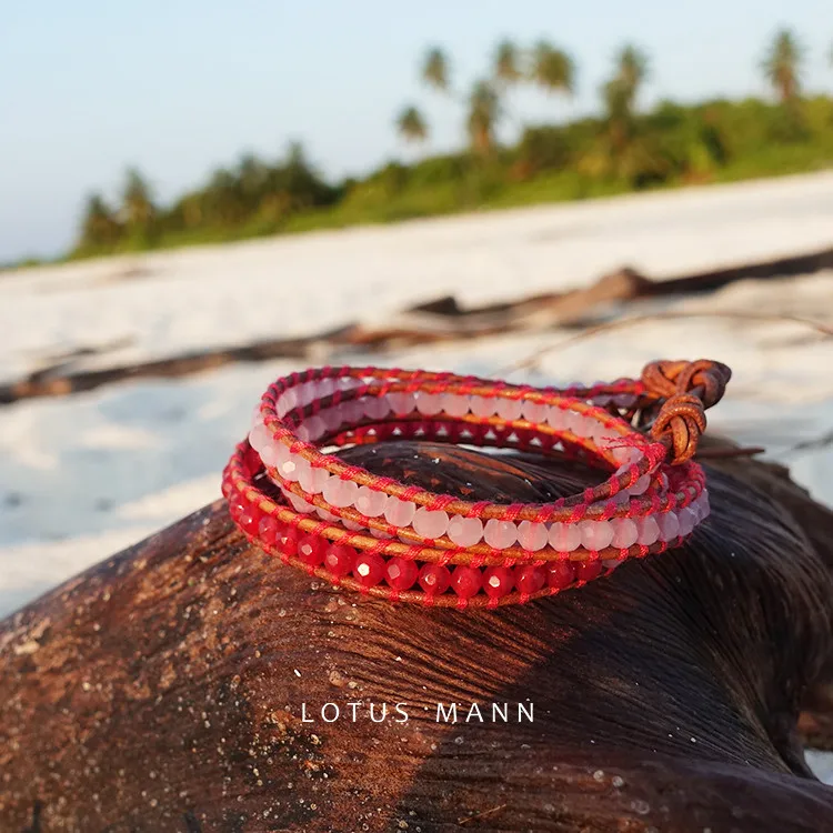 

Lotus Mann 3 laps of cherry pink ecru Leather Rope Bracelet