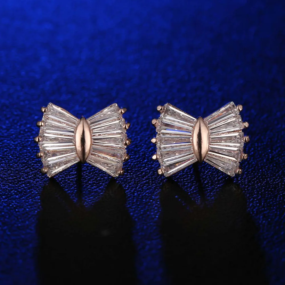 

FYM Beautiful CZ Diamond Stud Earrings Crystal Zircon Earring Jewelry Gift for Women Woman Jewelry Wedding Party Wholesale