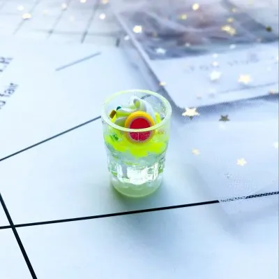 Покрытие антикварной бронзой 35*30 мм 4 шт. Kawaii пластиковые модные Смузи Напитки подвески для DIY сумка с украшением серьги брелок ювелирных изделий - Окраска металла: Покрытие антикварной бронзой