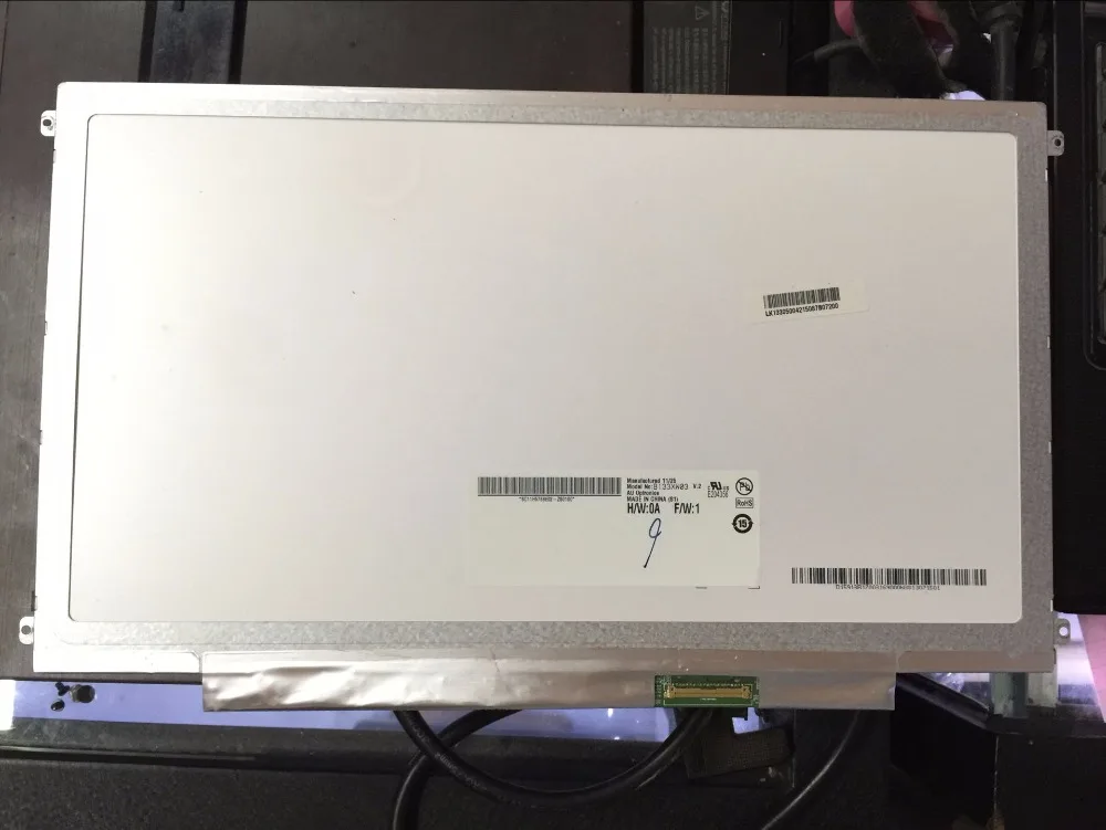 

b133xw01 v.2 B133XW03 V.3 LTN133AT18 LT133EE09300 LP133WH2 TLA4 B133XW01 V2 LP133WH2 TLM1 n133bge-lb1 led panel slim 1366*768