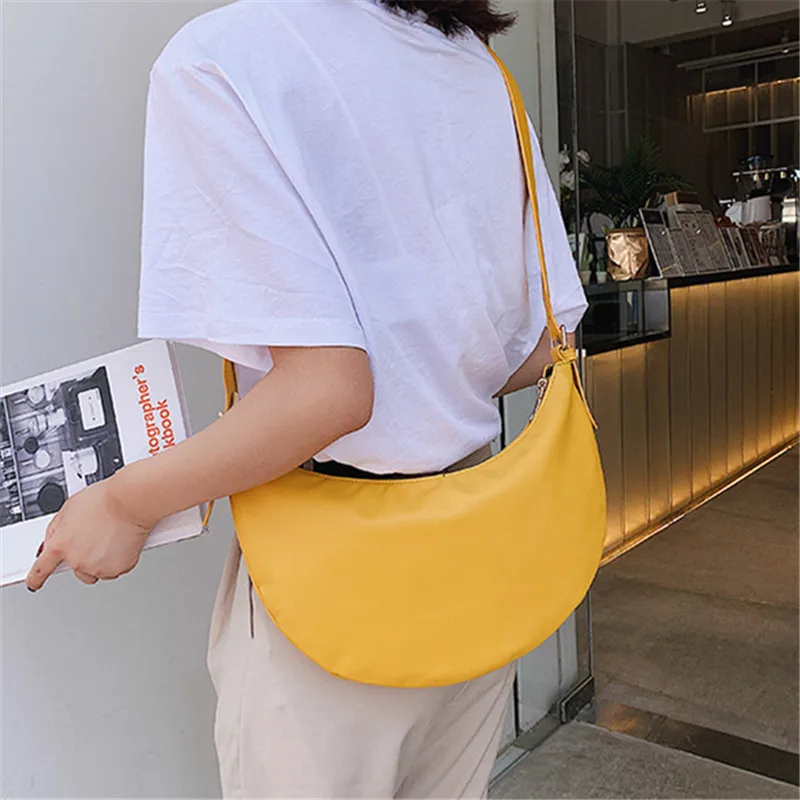 

2019 Messenger Bag Women Hot Sale Feminina Fashionable PU Ladies Handbag New Crescent Type Waterproof Shoulder Bag