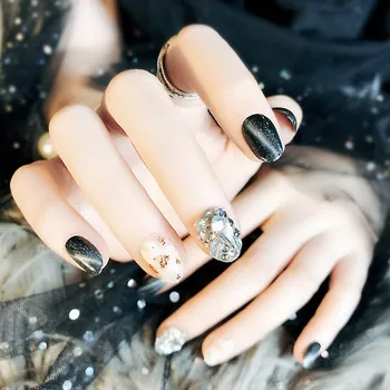 

Girl Black Color Full Cover False Nails Oval Short Size Artificial Nails Fashion Shining Rhinestone Fake Nail Art Tips With Glue