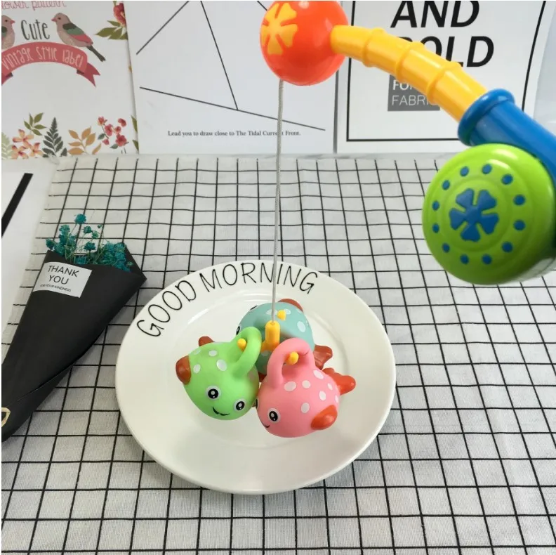 

MrY 4 piece Set Bath Toys for Toddlers Colorful Floating Fishing Games with Fishes Fish Rod Baby Bathing Toys