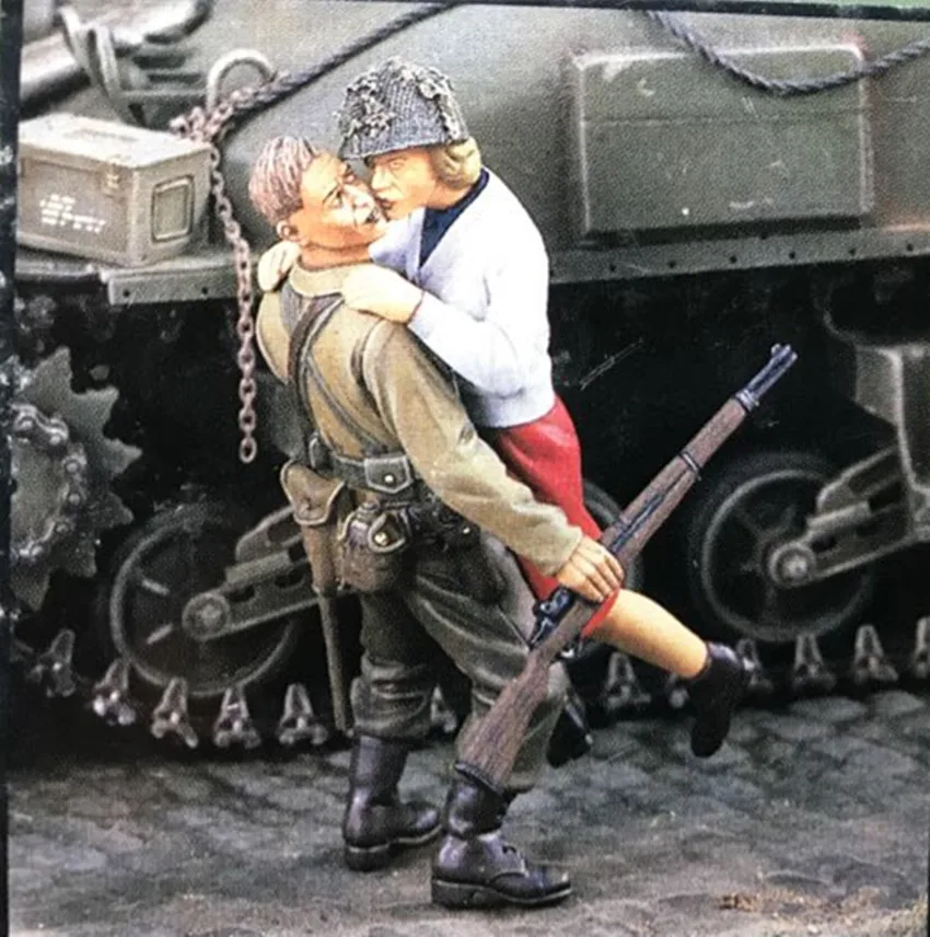 

1/35 Resin Figure Model Kit Unassambled Unpainted 530