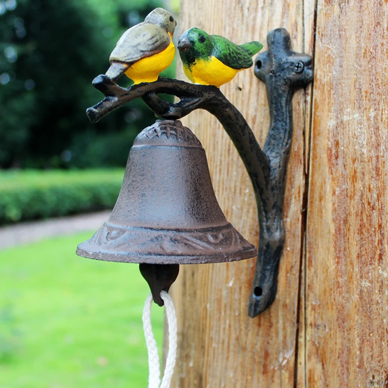 Винтажные две птички на ветке с цветной ручной росписью дизайн чугунная садовая Дверь Декор стены приветственный звонок