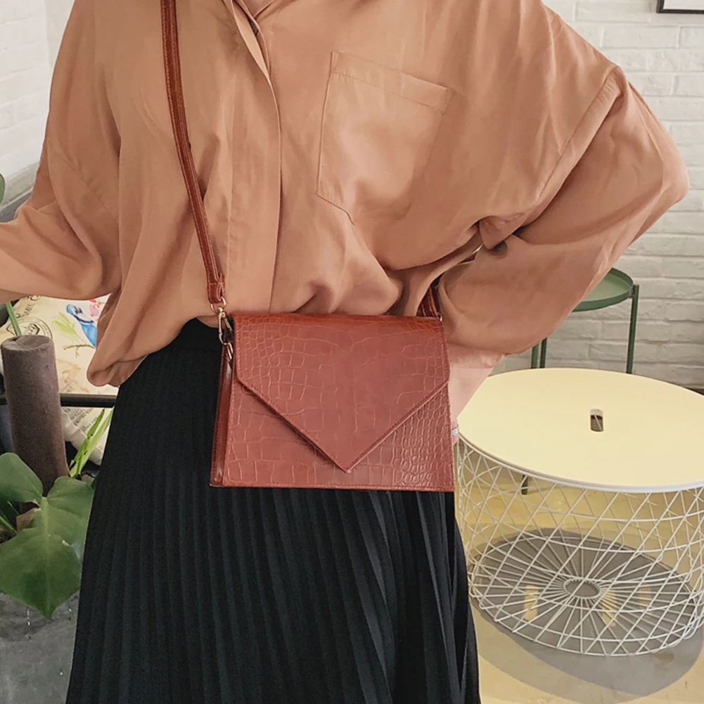 Винтажная сумка через плечо из искусственной кожи с узором «крокодиловая кожа», женская модная роскошная дизайнерская сумка-мессенджер на плечо, одноцветная сумка на застежке
