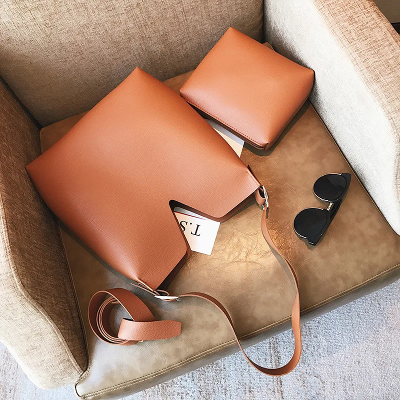 

Lady Bucket Soft Leather One Shoulder V Shape Beach Bag Luxury Handbags Women Bags Designer Messenger Shopper Large Bags 2019