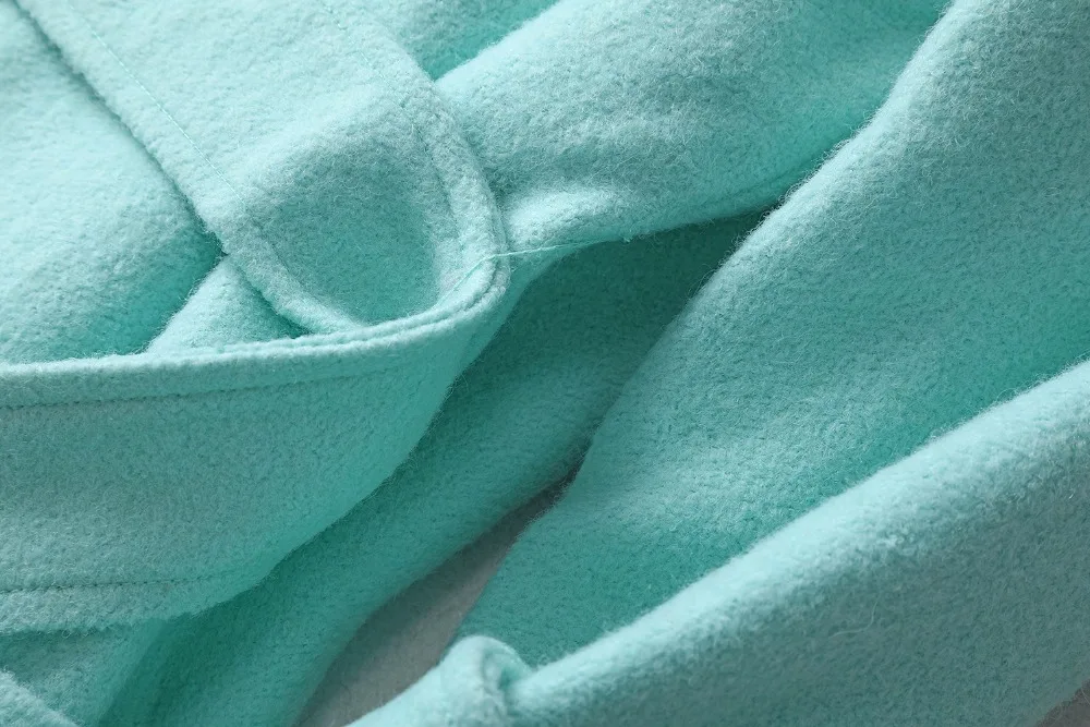 7566277547_1951296313