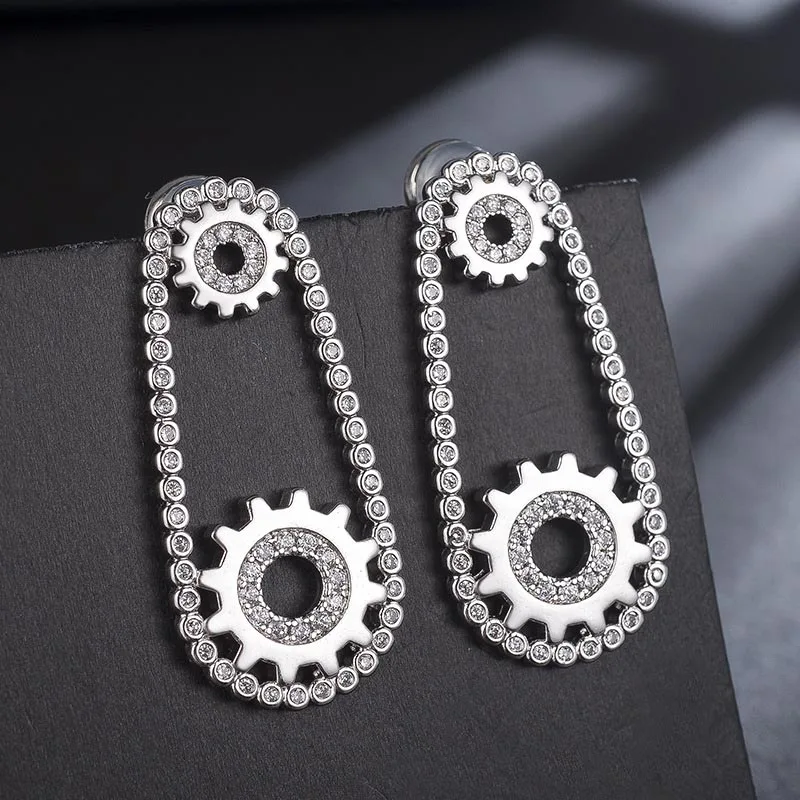 

Red Trees Brand New Arrival Fashion Gear Earrings For Women Ladies Punk Stud Earrings Christmas Gift Drop Shipping with Box