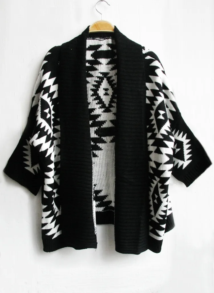 

2019 Hot Selling Newest Sweater Women's Casual Retro Geometric Sweater Large Size Knitted Cardigan Sweater Coat Wholesale Agent