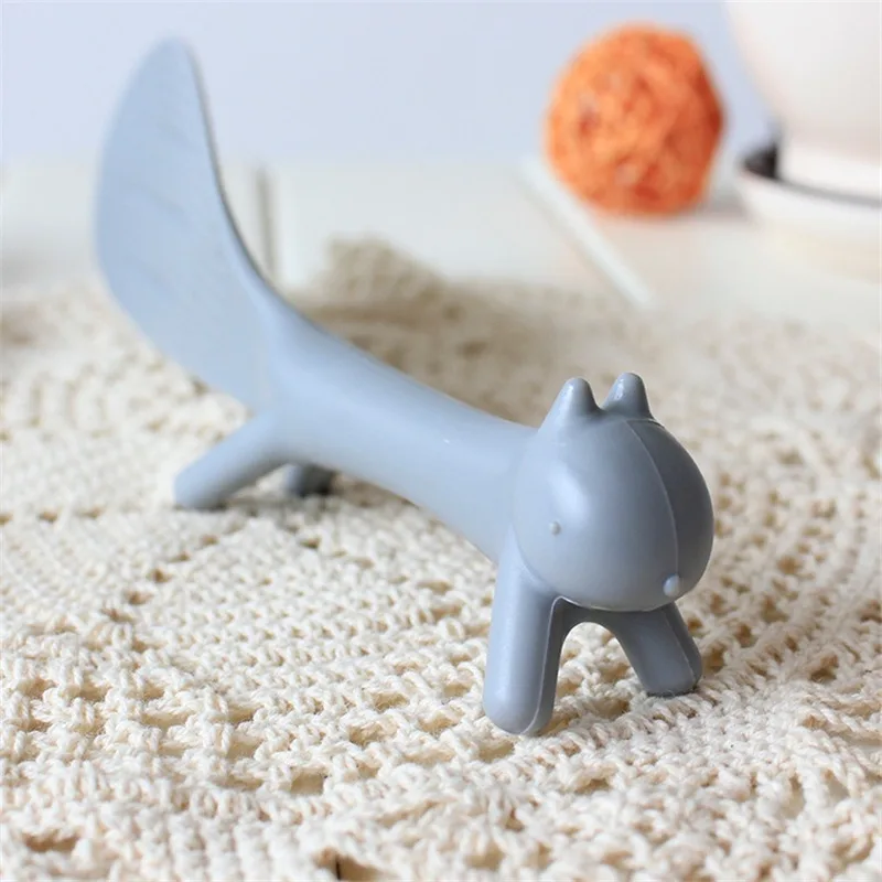 1pc-Tablespoons-Rice-Paddle-Meal-Spoon-Cute-Squirrel-Shaped-Ladle-Non-Stick-Rice-Spoon-Kitchen-tools (1)