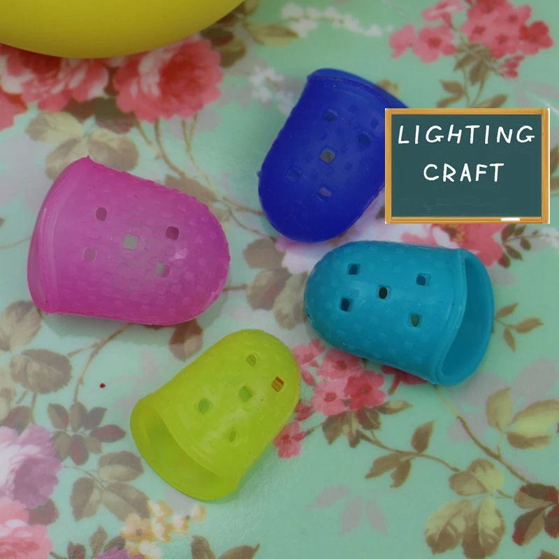 

5 pcs Soft Silicone Thimble Tip Hollowed Out Breathable Freely For Withnail Diy Sewing Needlework Accessory