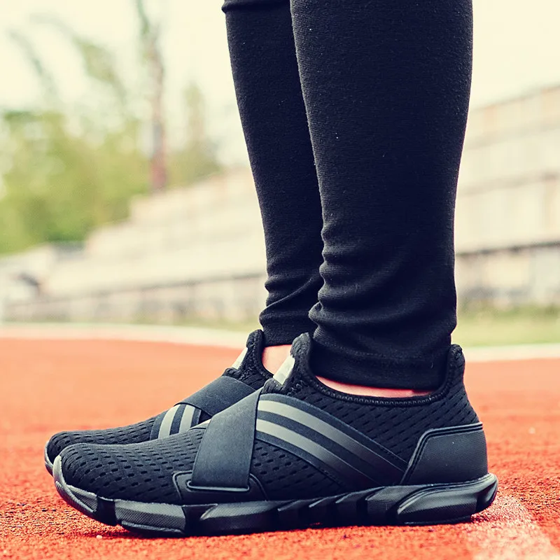 slip on running shoes mens