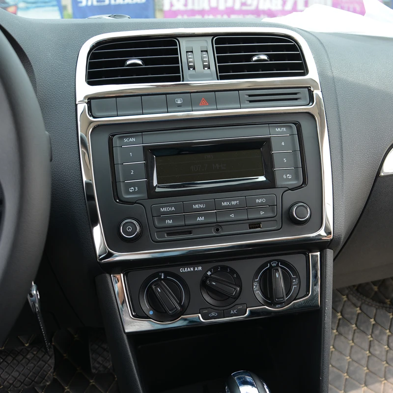 polo 2011 interior