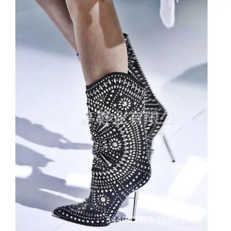 Г. зимняя роскошная дизайнерская обувь для женщин с украшением в виде кристаллов, с острым носком, без шнуровки женская обувь на шпильке с металлическим тонким каблуком