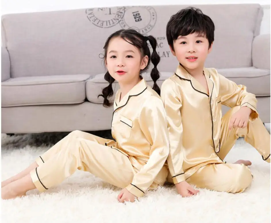 Пижамный комплект из шелковой ткани для мальчиков и девочек от 3 до 15 лет коллекция года, Весенняя Детская домашняя одежда ночное белье комплект одежды для девочек