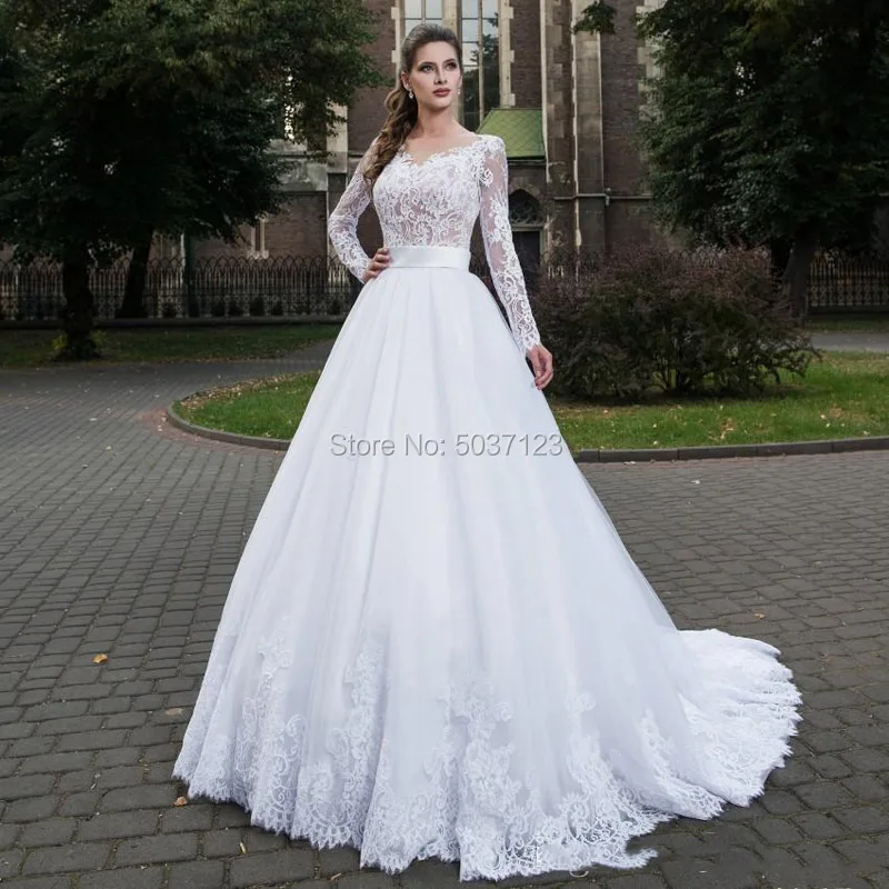 

A Line Long Sleeves Wedding Dresses V Neck Lace Appliques Button Illusion Bridal Gowns Court Train Plus Size Vestido De Noiva