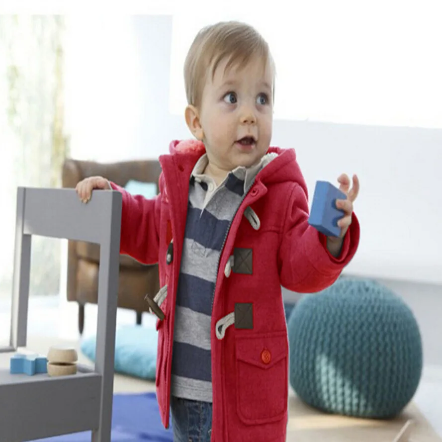 Новая верхняя одежда для маленьких мальчиков; пальто; модные детские куртки для маленьких девочек; зимняя теплая детская одежда с капюшоном