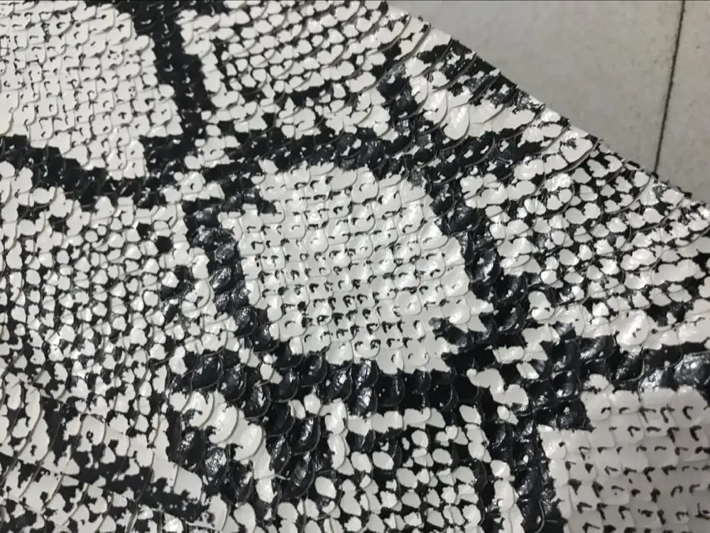 SP999 Mixed Black and White Color Skin