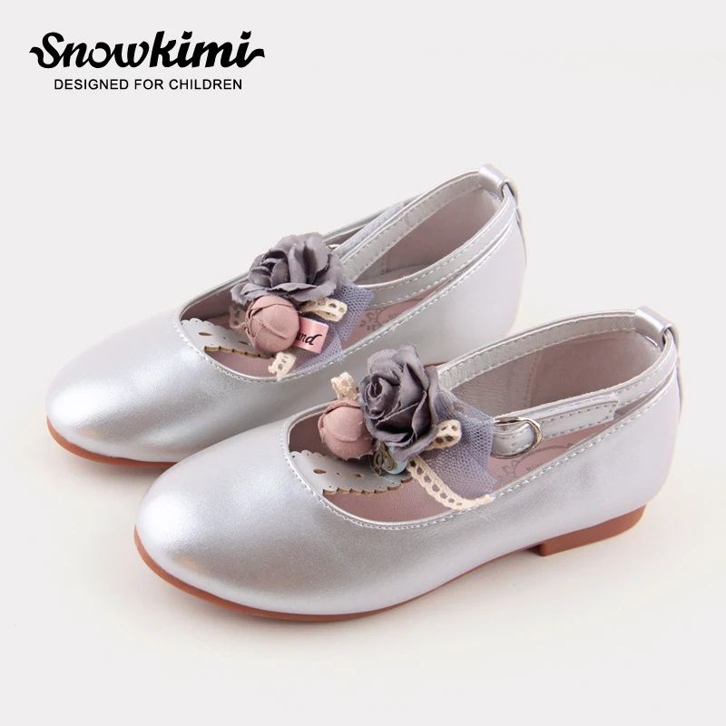 

Snowkimi2018 spring children's shoes flower flat with the girl T-type princess shoes girl hollow breathable