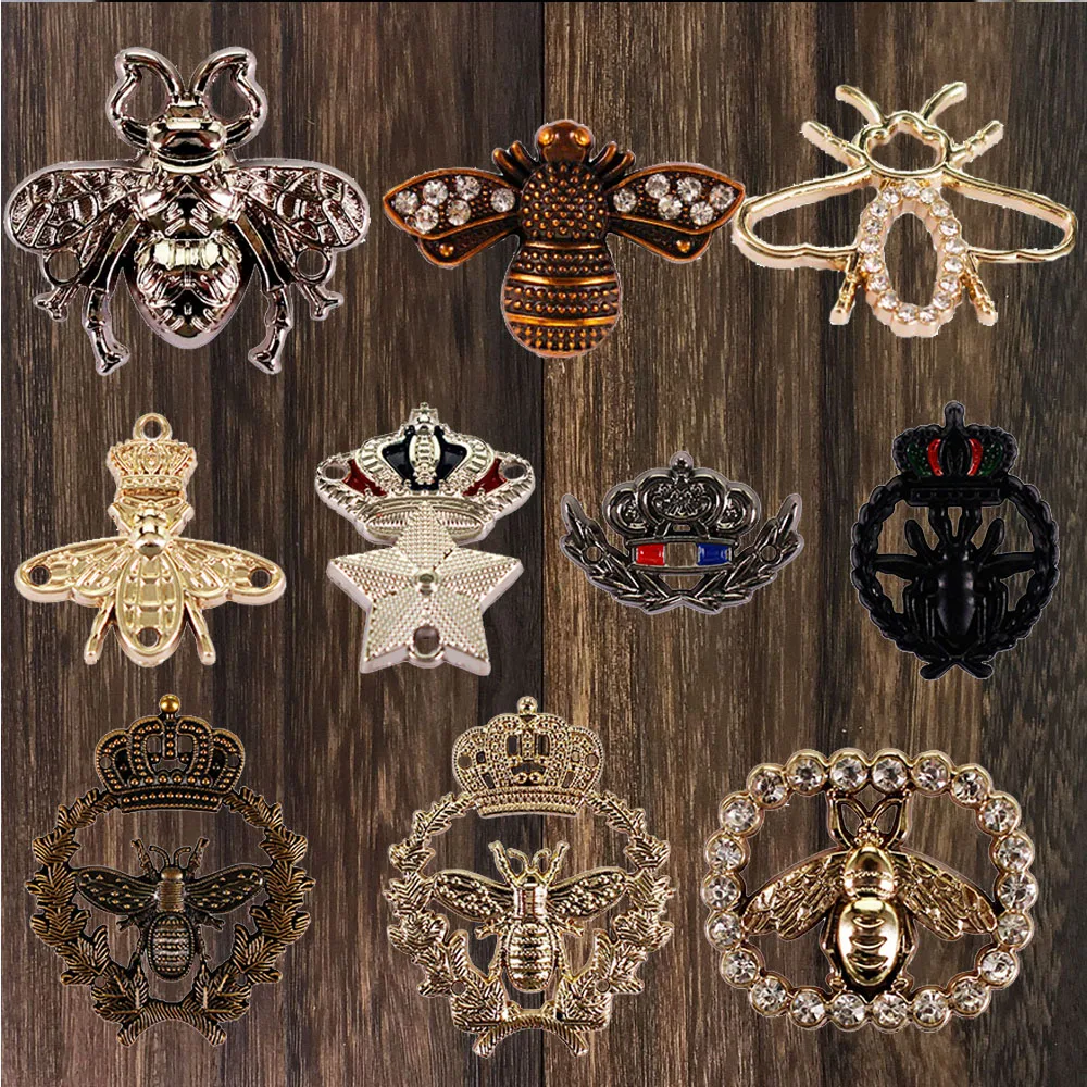 

Metal Crown Bee Rivets Charm Hook Clasps Sewing Button Garment Decorated Sew on Holes Sewing Supplies Bags Shoes Applique 20PC
