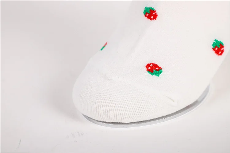 Cartoon fujiya fruit print socks peko poko strawberry banana peach pineapple cute funny women cotton sock spring autumn comfort