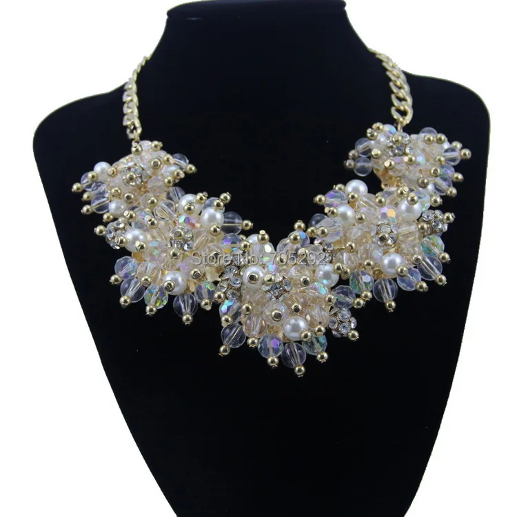 

New Vintage Luxury Beads Pearl Flowers Necklace & Pendant Choker Fashion Gold Statement Necklace for Women