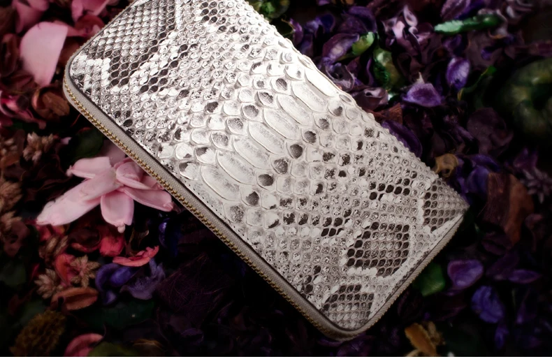 Top Quality 100% Genuine/Real python skin leather long size wallets and purse Men/Women zippper clouser coin pocket card holder Top Quality 100% Genuine/Real python skin leather long size wallets and purse Men/Women zippper clouser coin pocket card holder