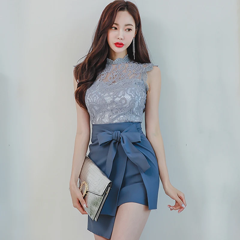 

2019 Summer Sleeveless Lace Blouse Bowknot Irregular Mini Skirt Two Piece Sexy Bodycon Sets Solid Suit Dress