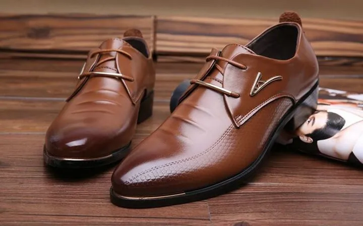 Новое поступление, мужские туфли из мягкой кожи Мужские модельные туфли Британский стиль, на шнуровке, с острым носком, на плоской подошве, 2 цвета, большие размеры 37-46, AA-03