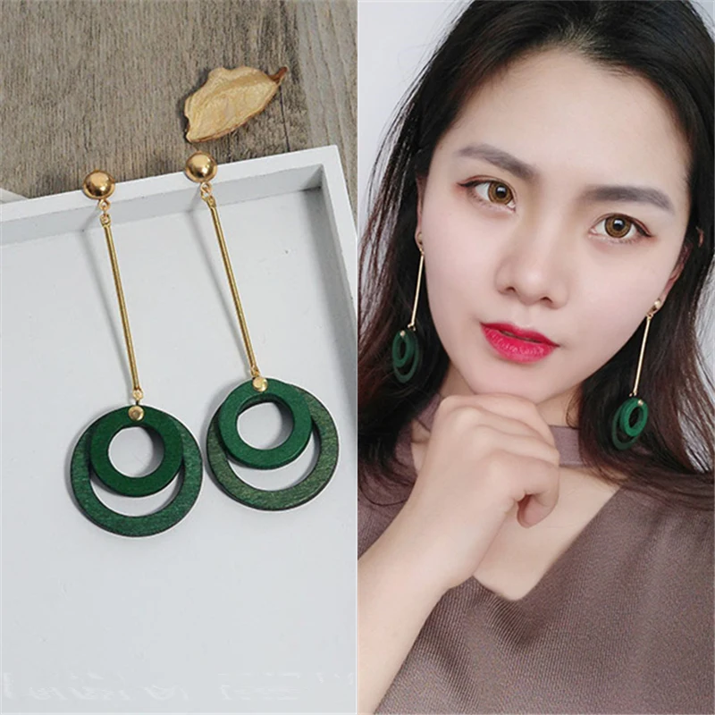 

2018 New Arrivals Women's Hot Fashion Long Statement Metal Rod Earrings Wooden Wood Green Round Drop Earrings For Women Jewelry