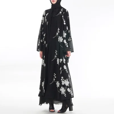 Женское платье кардиган Abaya черное с вышивкой в Дубае длинное мусульманское