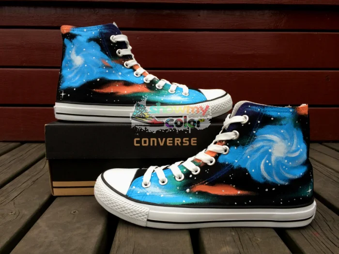 Prix pour Galaxy Chaussures Femmes Hommes Converse All Star Nébuleuse Original Custom Design Peint À La Main Chaussures Femme Homme Sneakers De Noël Cadeaux Prix pour Galaxy Chaussures Femmes Hommes Converse All Star Nébuleuse Original Custom Design Peint À La Main Chaussures Femme Homme Sneakers De Noël Cadeaux