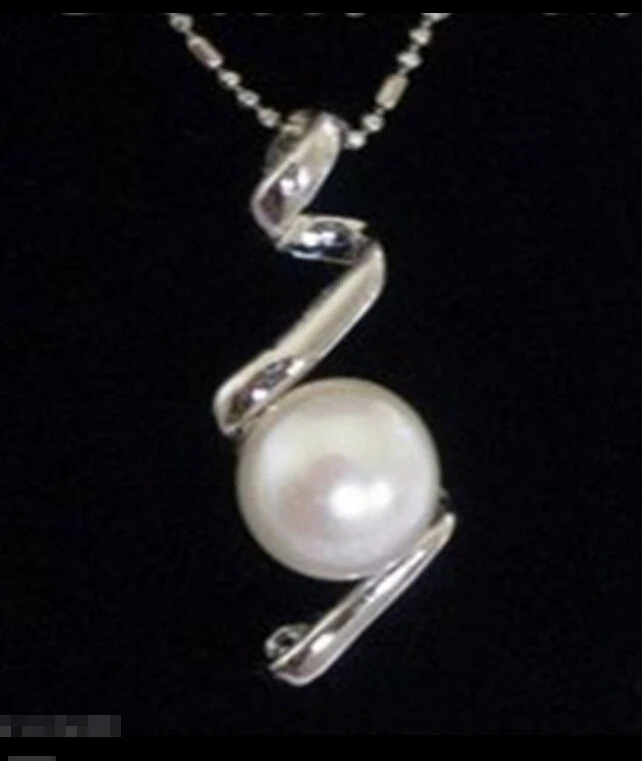 

Free shipping >>>>>>Fashion New 8-9mm White Akoya Cultured Pearl Pendant Necklace + chain